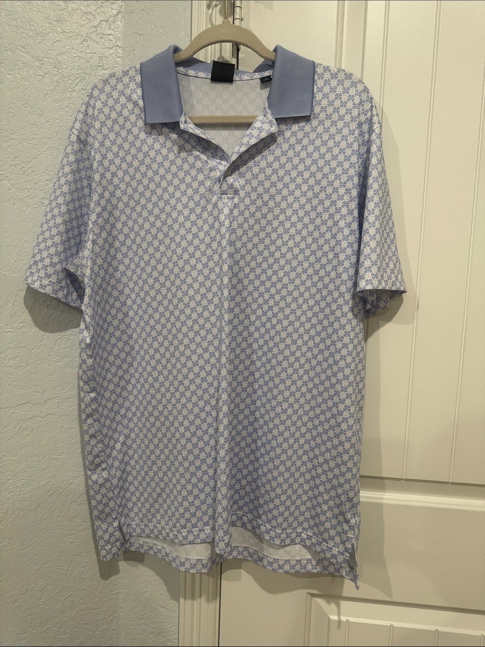 Men's Light Blue Geo-Print Polo with Contrast Collar